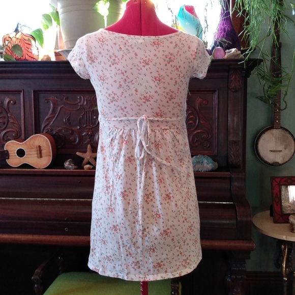 Cute First Floral babydoll tunic top. Dress - Picture 3 of 5